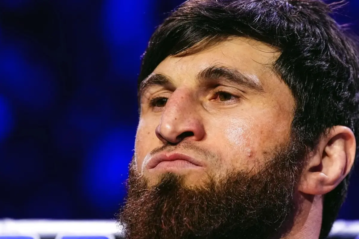 Ankalaev ataca Alex Poatan: Russo provoca brasileiro com ‘acabou de acordar’ e esquenta rivalidade no UFC após nocaute humilhante