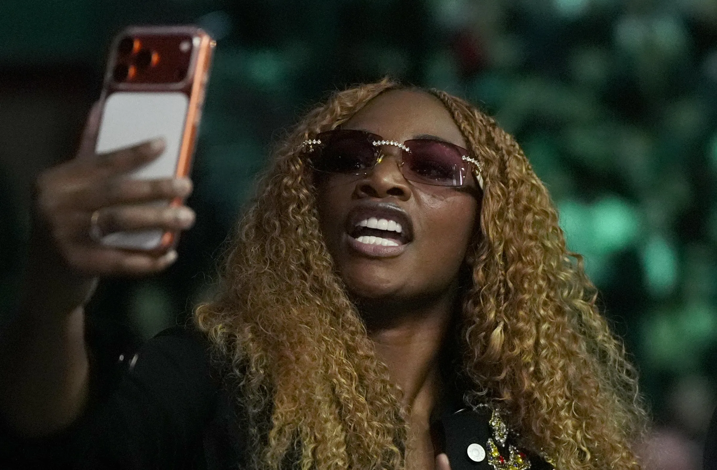 Claressa Shields Choca ao Rejeitar US$ 2 Milhões de Cris Cyborg para Luta: ‘Você Nem Consegue Pagar Isso a Si Mesma’