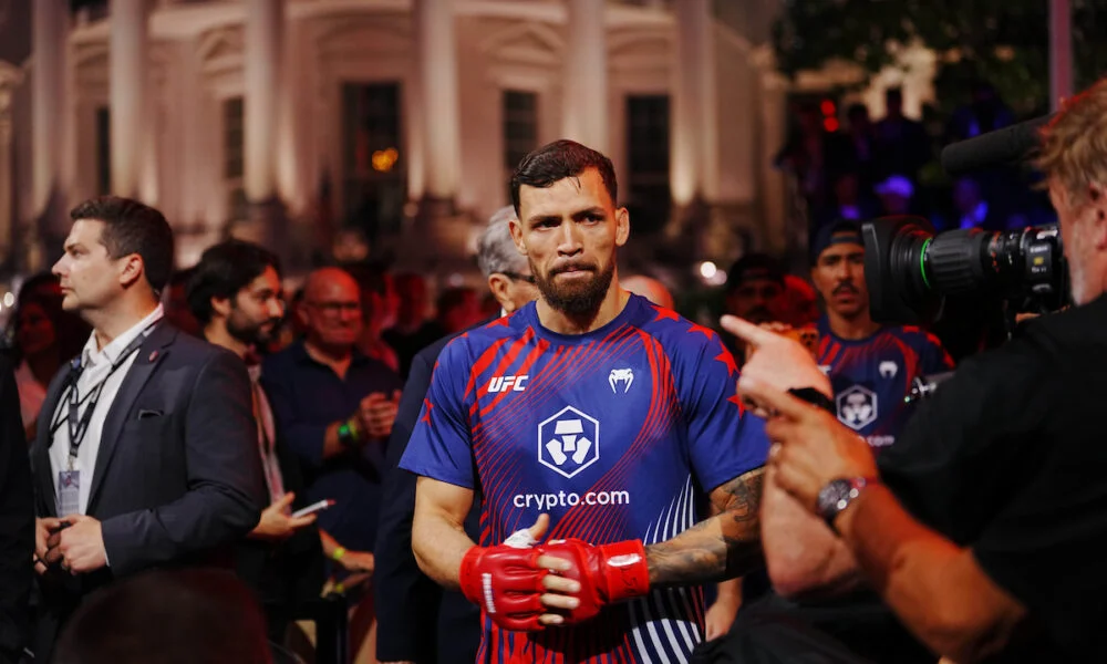 Maurício Ruffy choca fãs ao revelar ida a Las Vegas como reserva oficial para McGregor vs Holloway no UFC 329, com peso desafiador