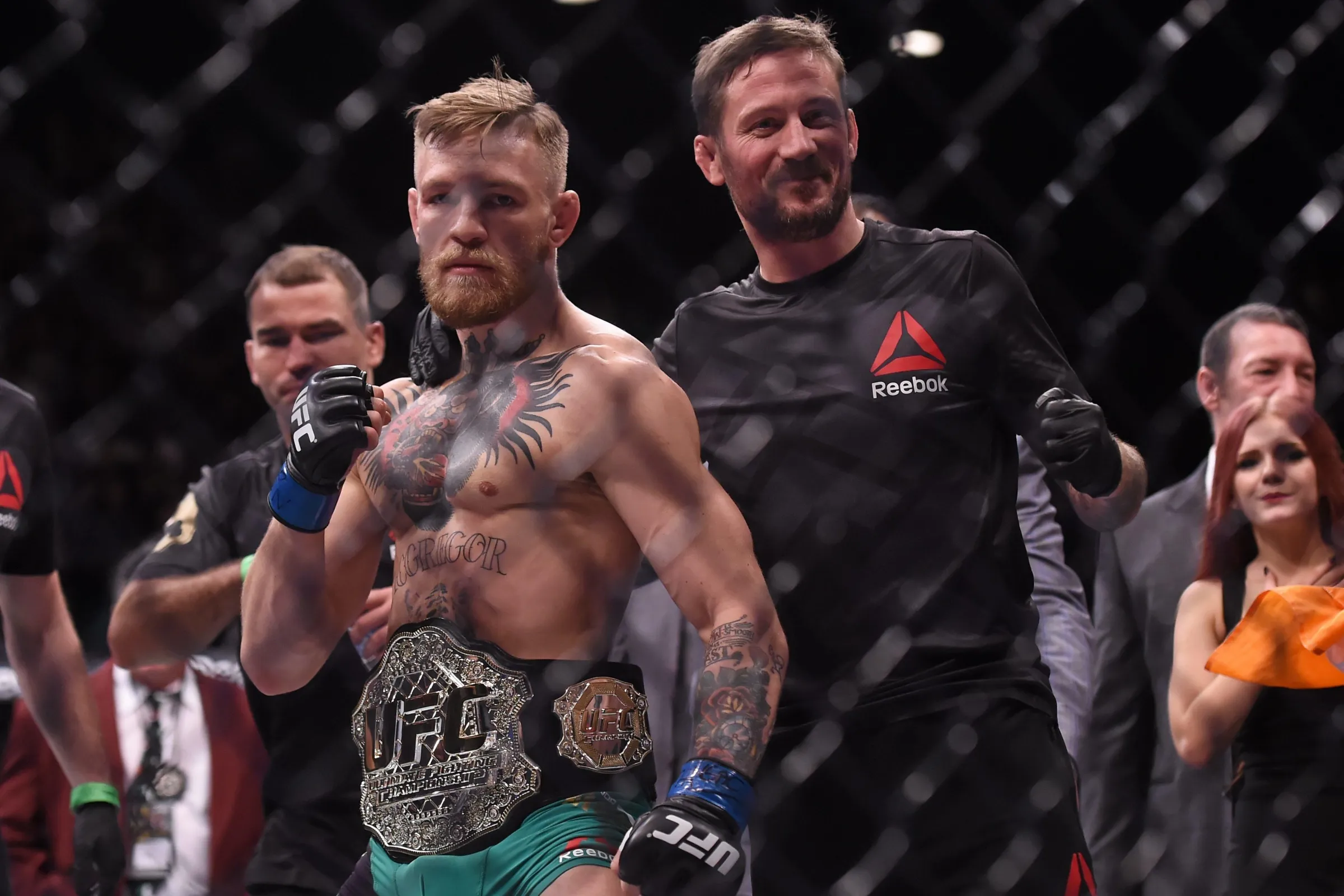 Fim da Era Peso Leve? Treinador de Conor McGregor Revela Planos Pós-UFC 329 e Deseja Retorno Antecipado em 2026 para o ‘Notório’