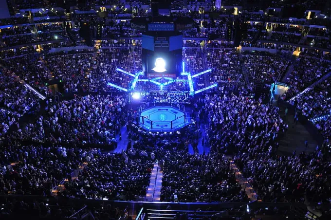 UFC 329: O Retorno Épico de Conor McGregor Contra Max Holloway e os Destaques do Card Principal em Las Vegas