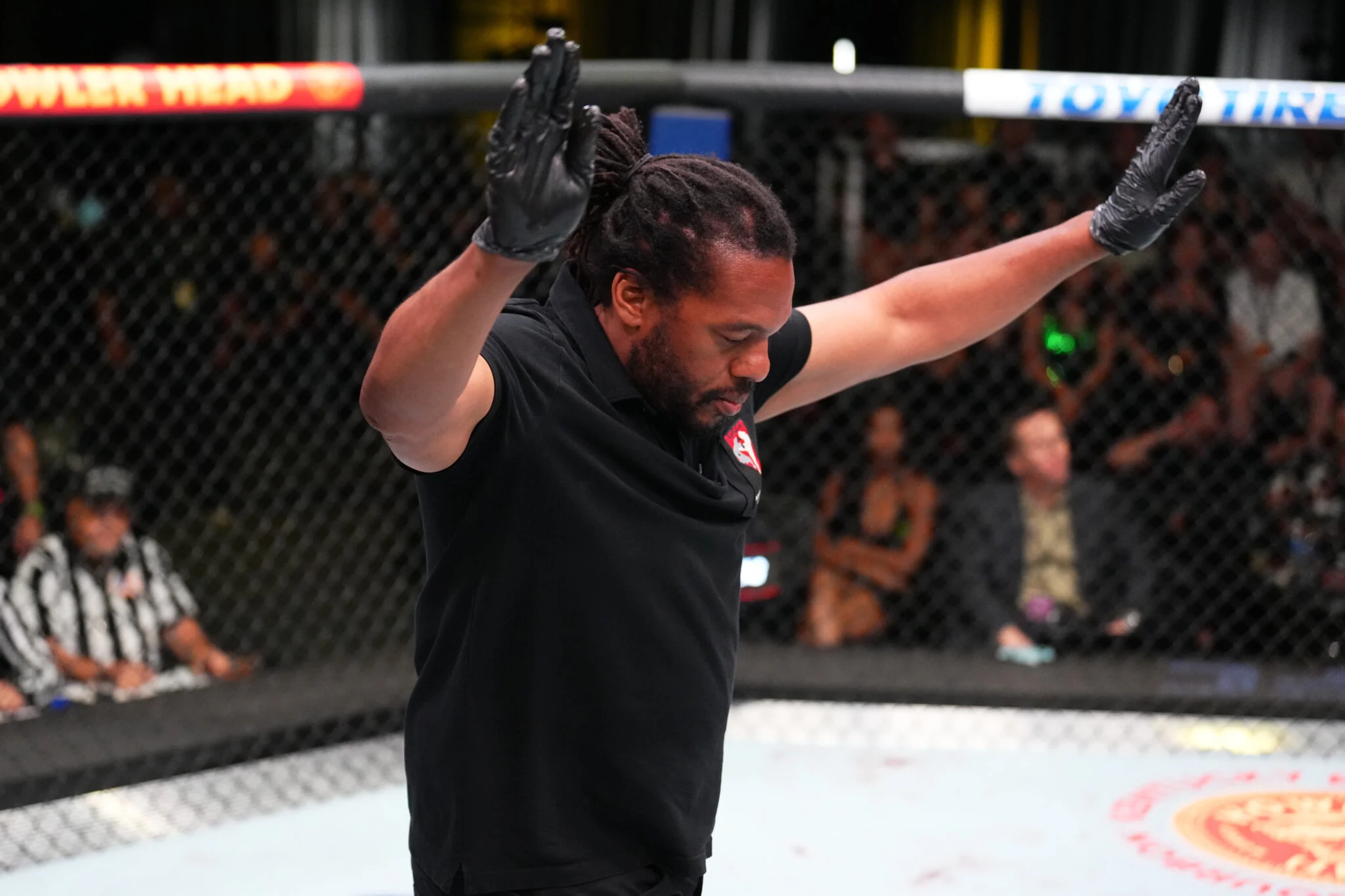 Apelo de Phumi Nkuta Negado: Decisão de Herb Dean Mantida em Luta Contra Adriano Moraes Após Controvérsia no Netflix