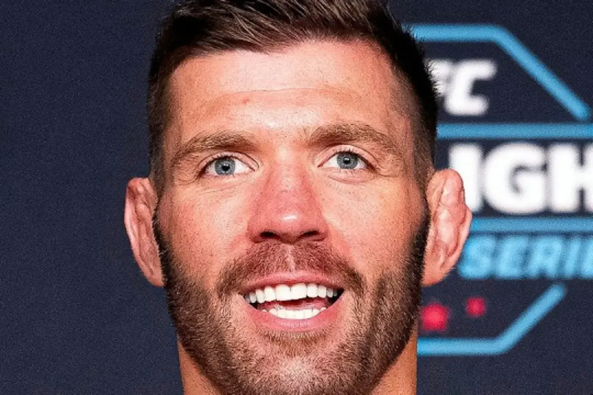 Dricus du Plessis, ‘carrasco de africanos’ do UFC, ‘enlouquece’ e desafia Francis Ngannou; entenda o motivo do desafio viral no MMA.