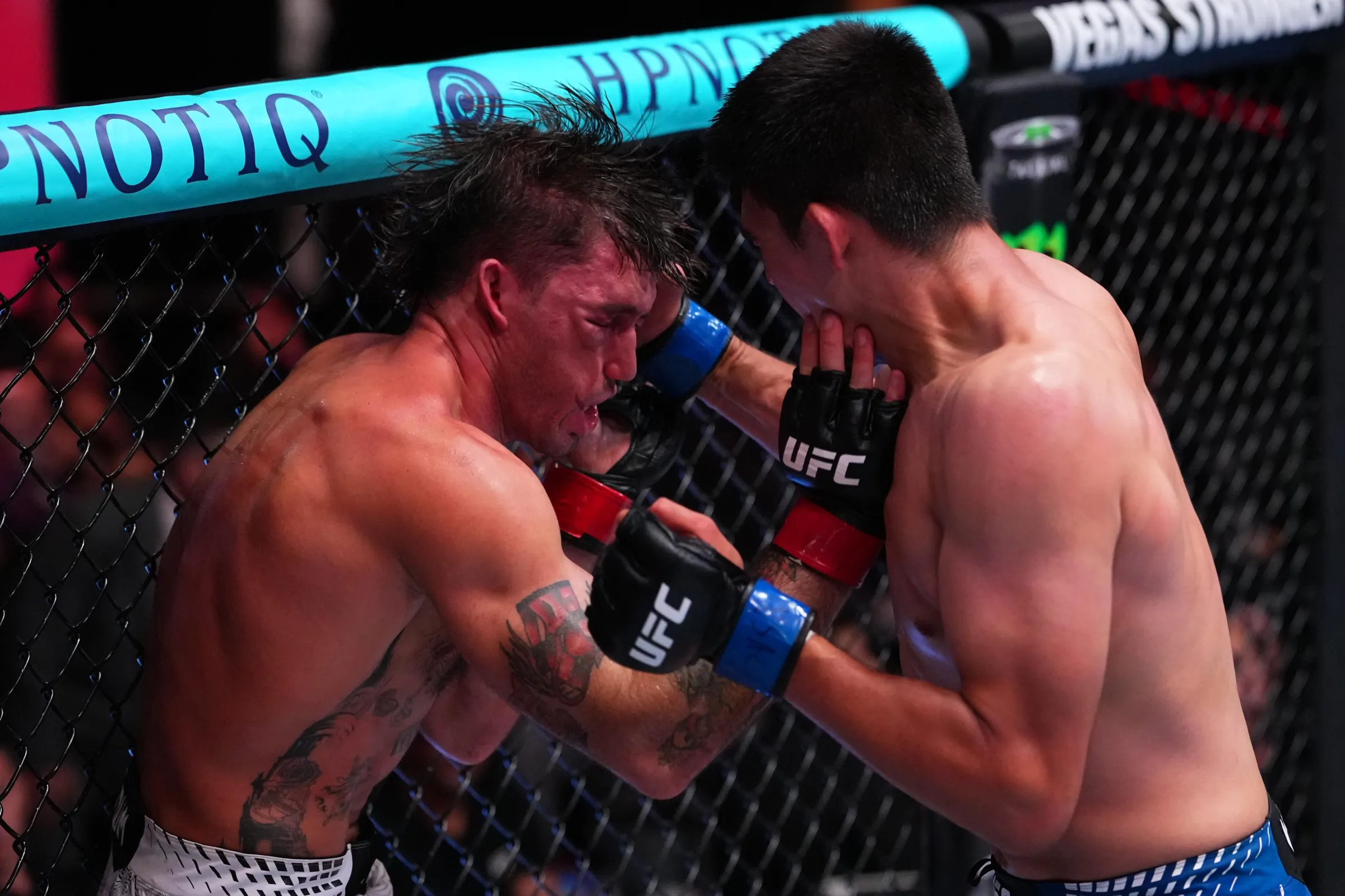UFC Vegas 120: Três Lutadores Hospitalizados Após Combates Violentos, Entenda as Lesões Preocupantes de Goff, Canuto e Foro