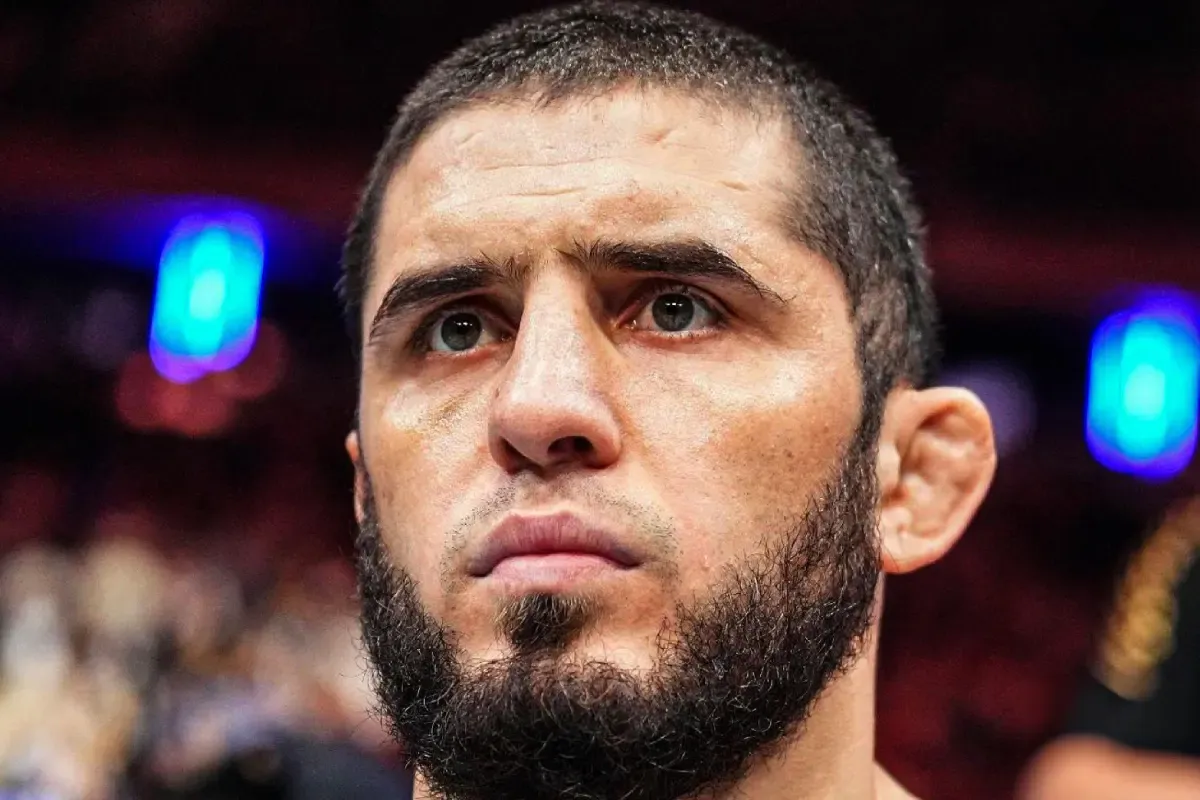Islam Makhachev Revela Plano Rápido e Fácil para Vencer Ian Garry no UFC 330 e Defender o Cinturão dos Meio-Médios