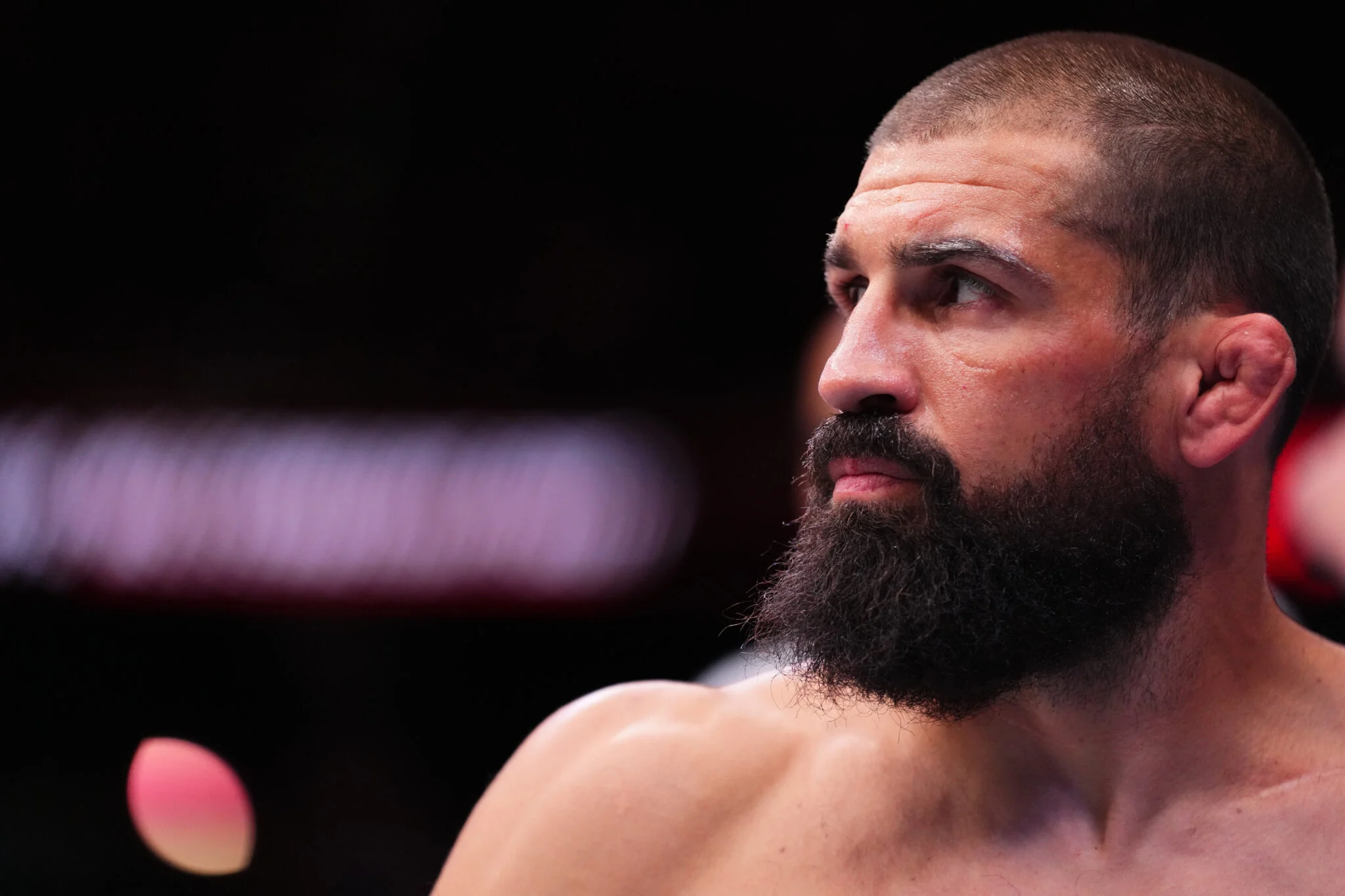 Court McGee, Veterano do UFC e Campeão do The Ultimate Fighter, Anuncia Aposentadoria Emocionante no UFC 332 Após 29 Lutas Históricas