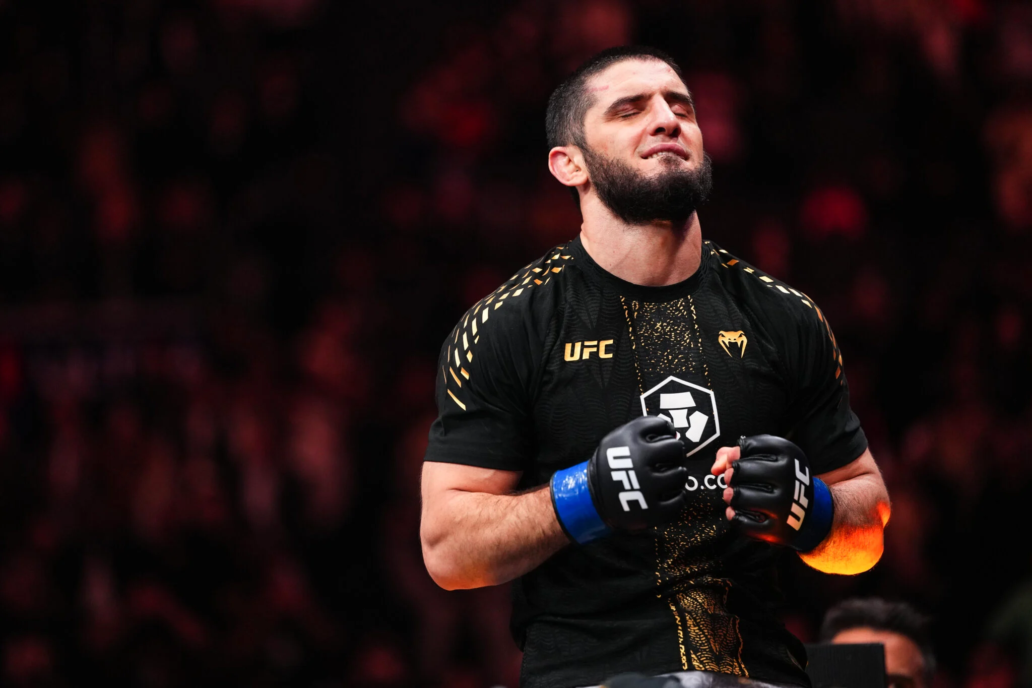 UFC 330: Islam Makhachev Ignora Michael Morales e Escolhe Carlos Prates para Próxima Disputa de Cinturão Meio-Médio Após Discussão