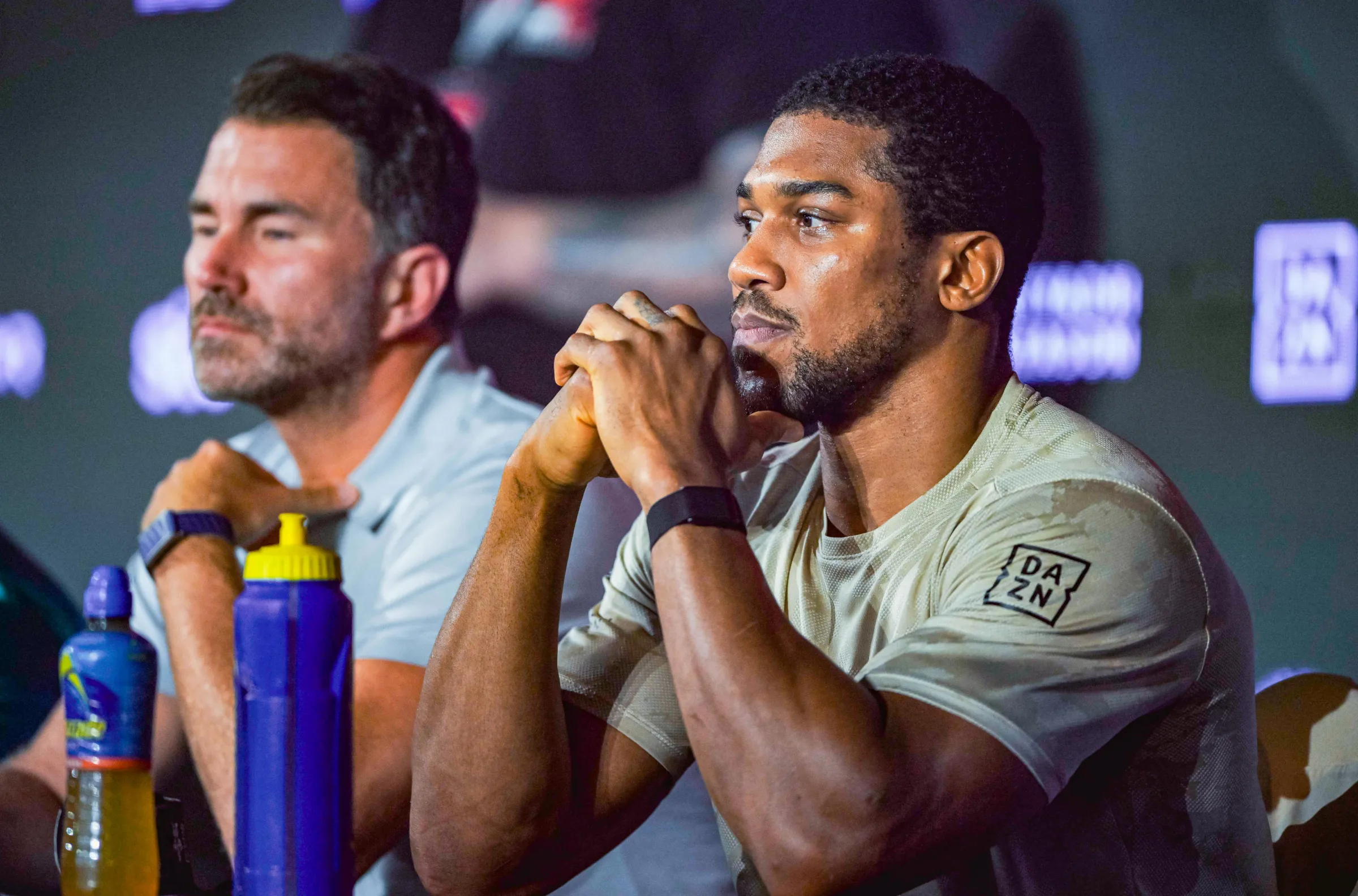 Guerra de Promotores: Eddie Hearn Ameaça Processar Dana White por Interferência na Luta Anthony Joshua x Tyson Fury e Contrato Milionário