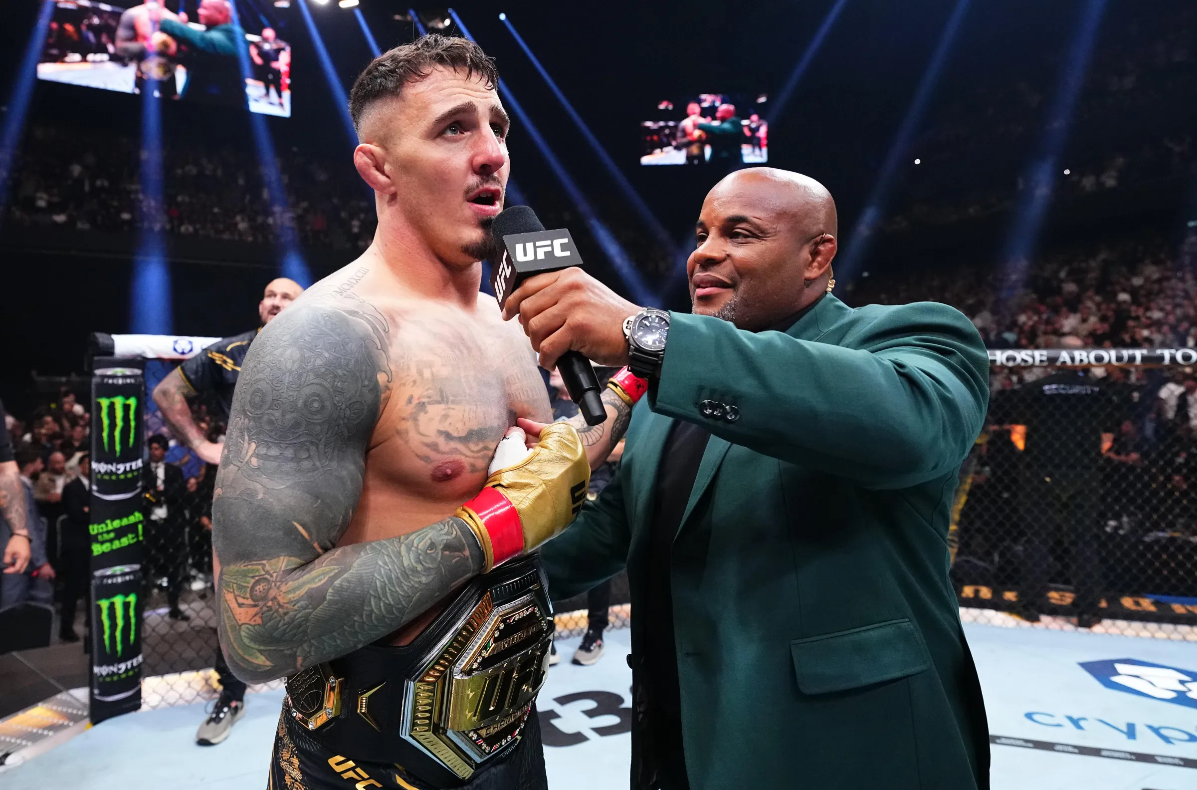Daniel Cormier Pressiona UFC por Retorno Urgente de Tom Aspinall: “Ele é o Melhor Peso-Pesado do Mundo”, Entenda a Tensão