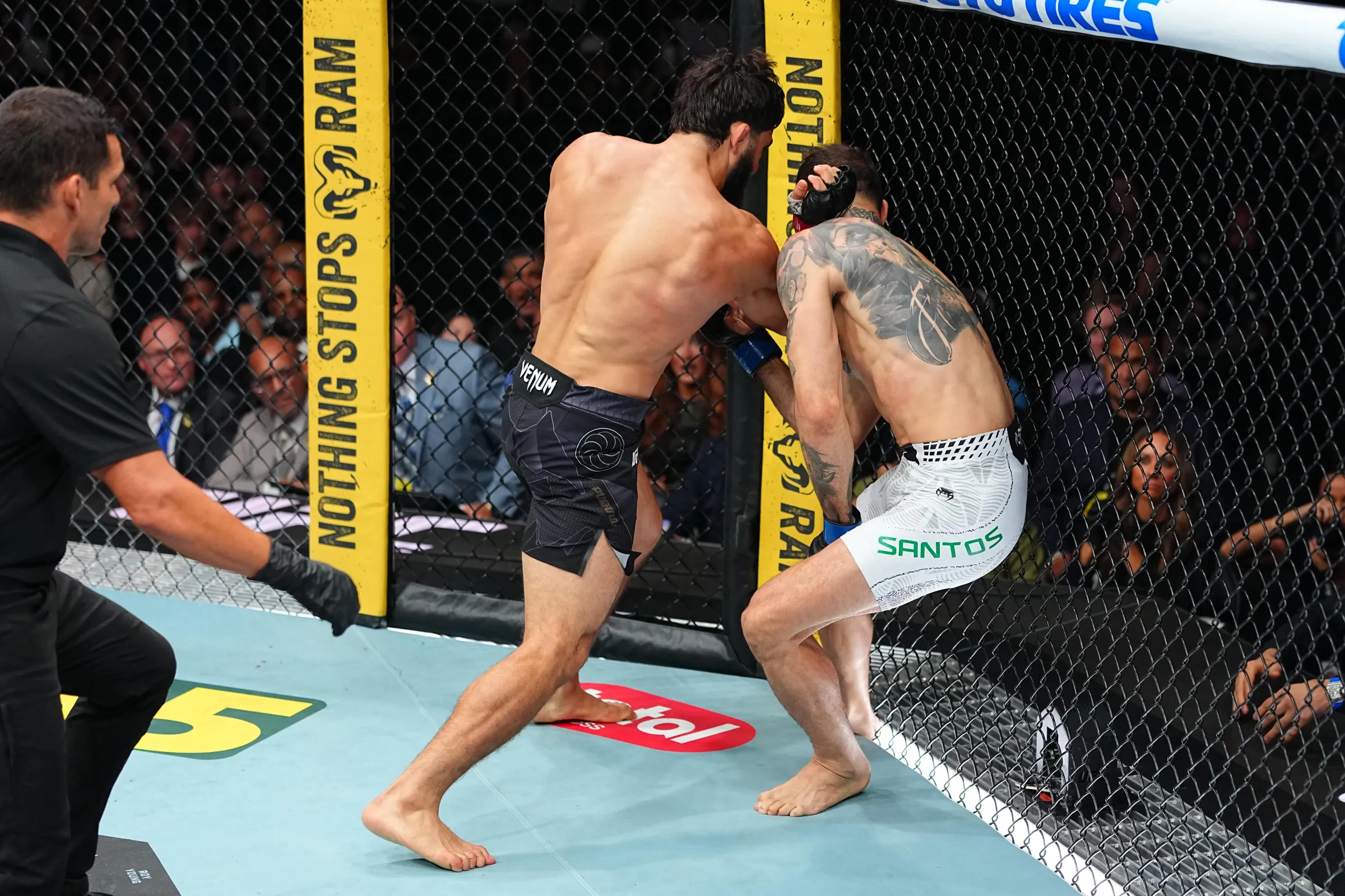 Vídeo Inédito: Arman Tsarukyan Treina Cotoveladas Precisas que Renderam Nocaute Espetacular em Mauricio Ruffy no UFC 331