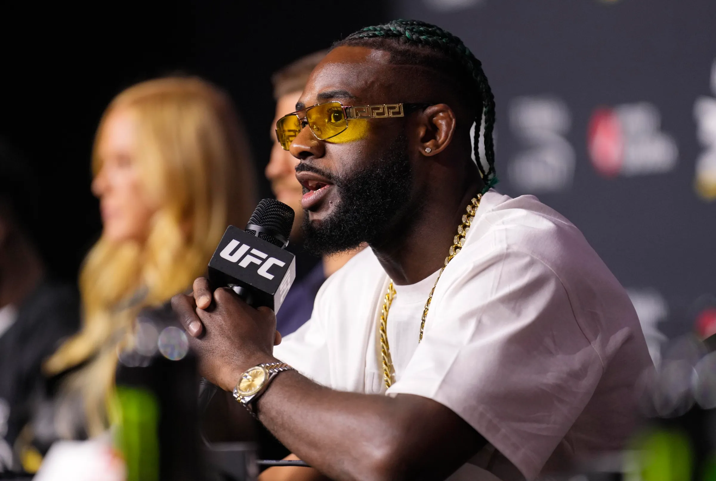 Aljamain Sterling Detona Banimento de Chute Oblíquo Proposto por Andy Foster e Exige Foco na Fiscalização das Regras Atuais do MMA