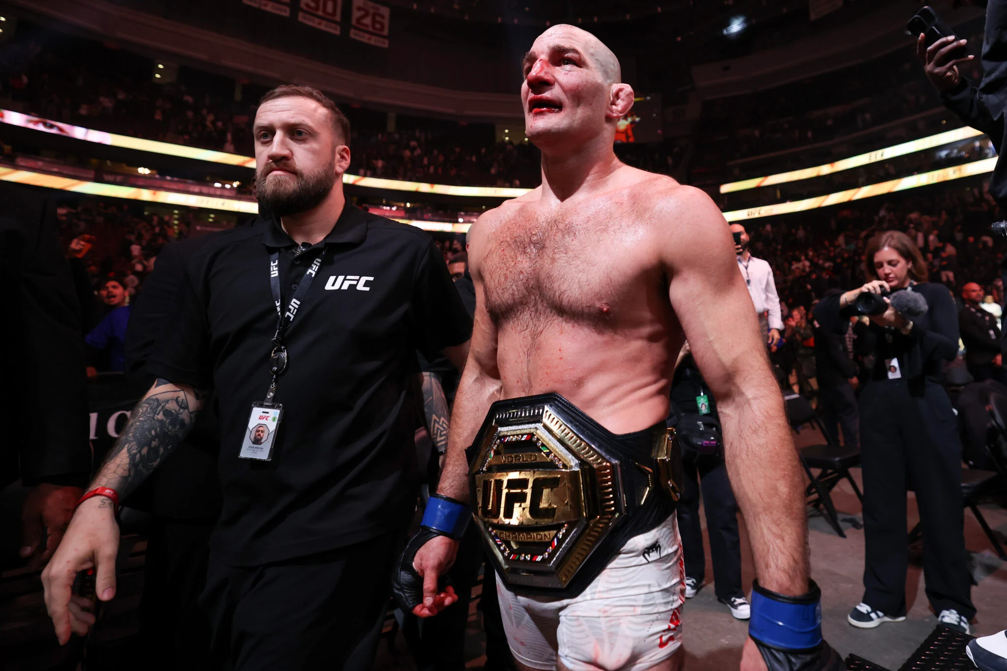 Sean Strickland e a palavra que revela por que ele não é a luta principal do UFC 335: dinheiro frustrou defesa do cinturão peso-médio em dezembro de 2026