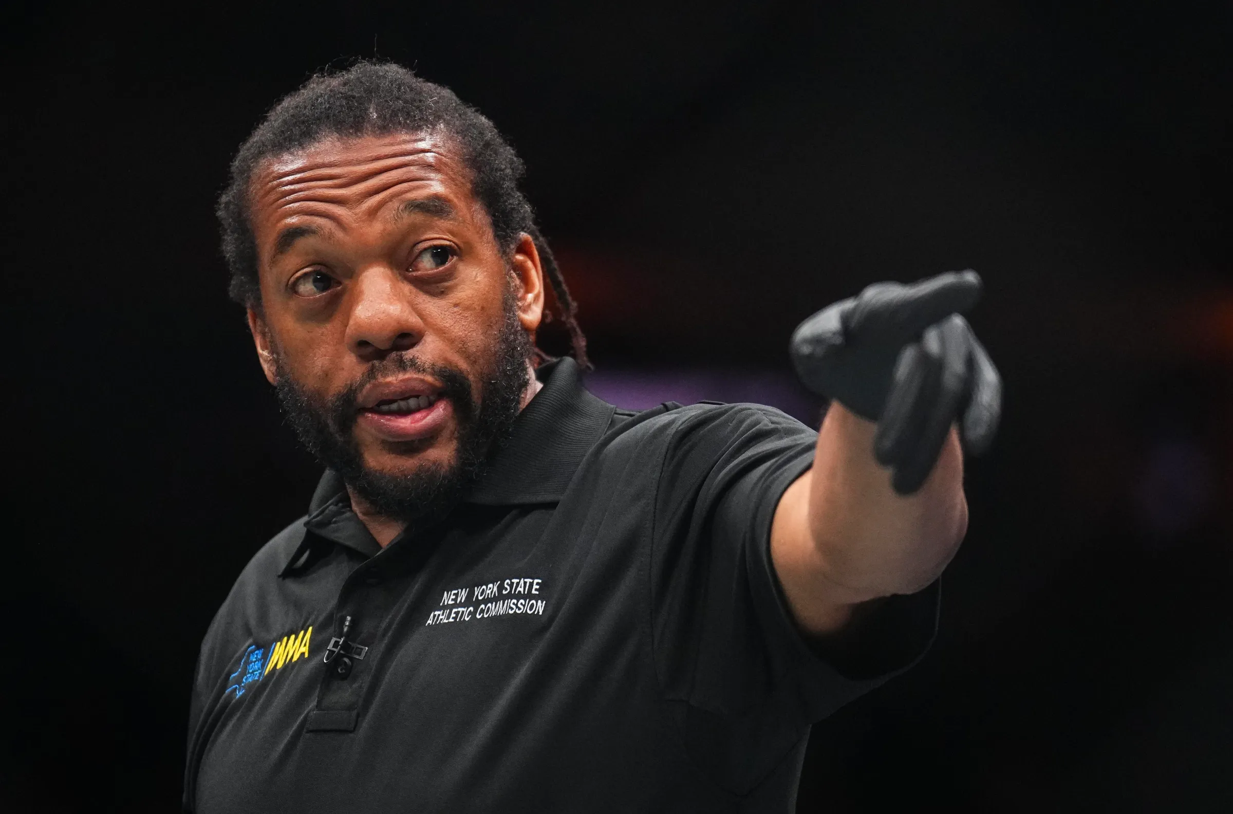Jorge Masvidal Exige Aposentadoria de Herb Dean no UFC, Apontando ‘Energia Nervosa’ em Decisões Cruciais
