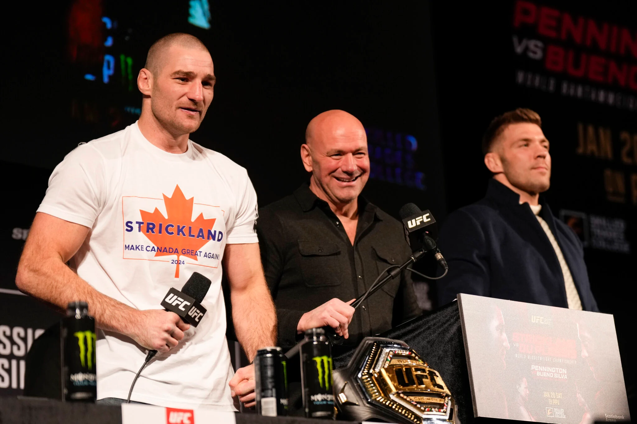 Dana White Aborda Disputa de Pagamento de Sean Strickland no UFC e Revela Contrato Recente: “Assinou um Novo Acordo em Maio”