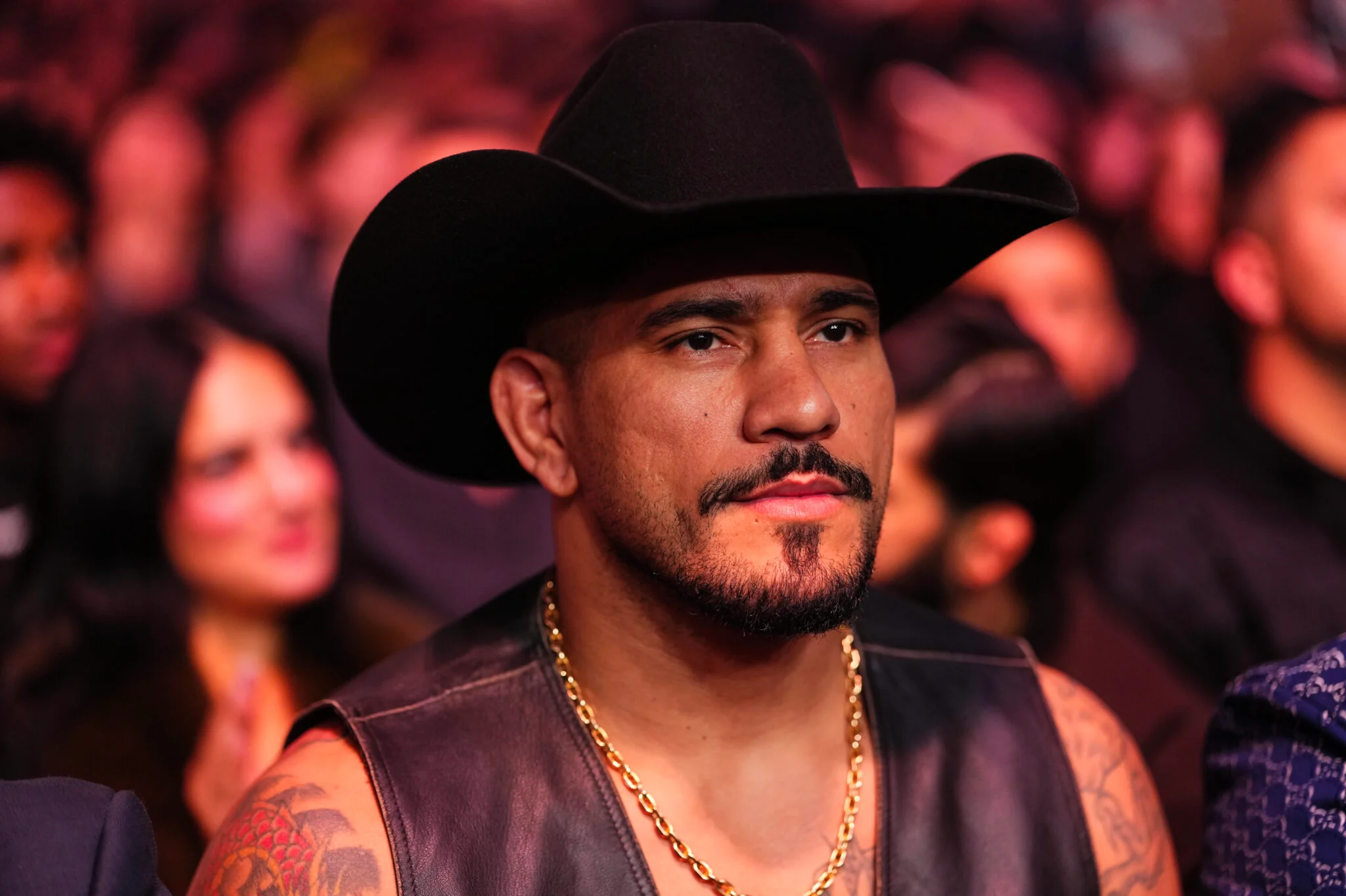 Alex Pereira em Fervorosa Nova Polêmica: Peso-Pesado do UFC, Valter Walker, Promete Enviar ‘Poatan’ de Volta à ‘Borracharia’ Após Luta Crucial