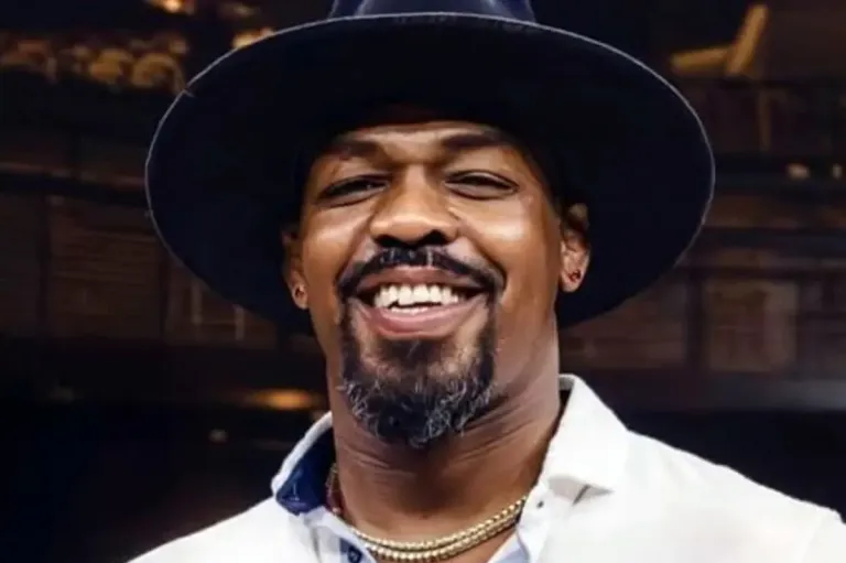 Jon Jones revela o motivo surpreendente de sua ausência no UFC Casa Branca e confessa um arrependimento para a vida toda