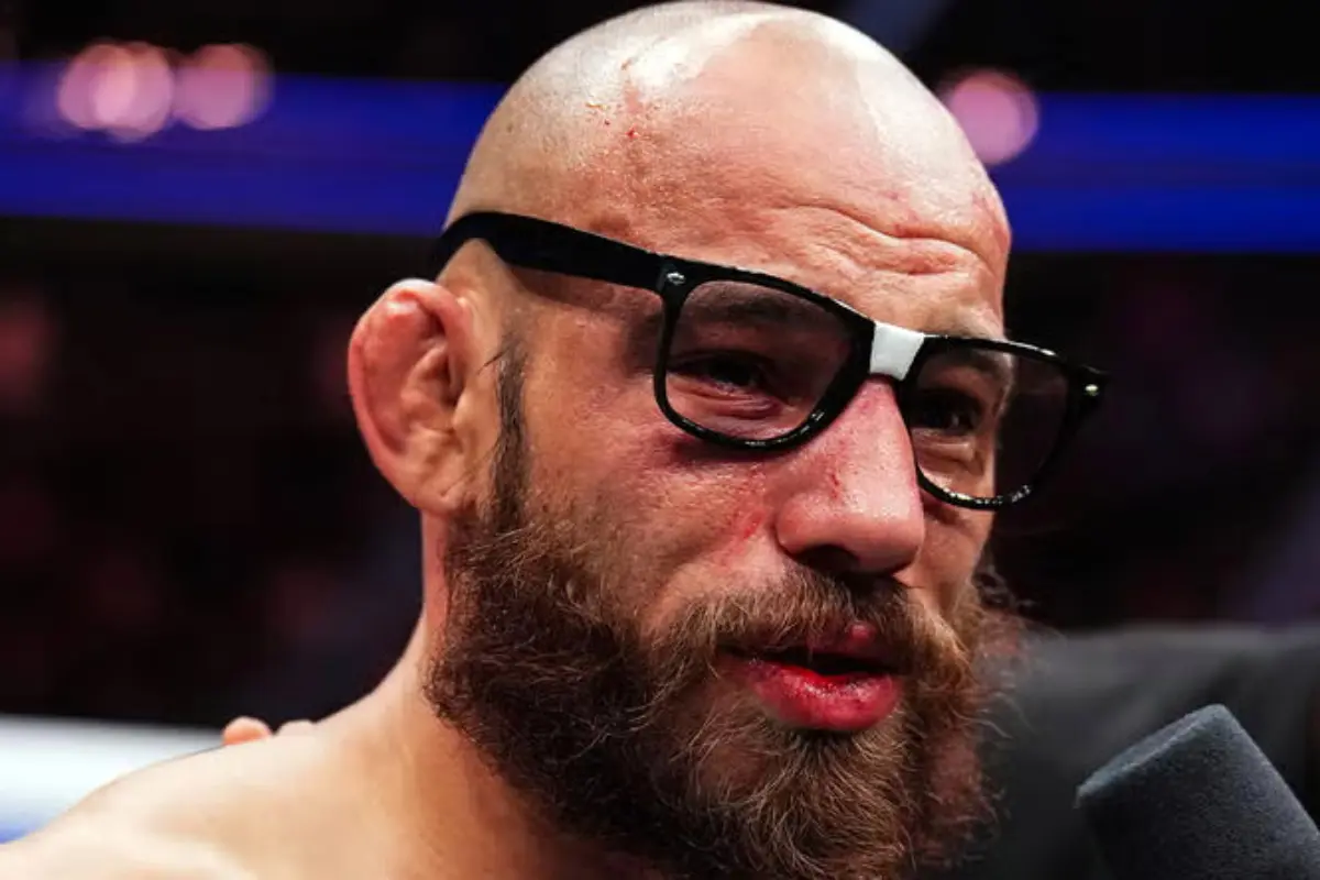 Jean Silva faz apelo emocionante a Volkanovski por disputa de cinturão do UFC: ‘Minha mãe é fã dele’ e clama por ‘show de dois carecas’